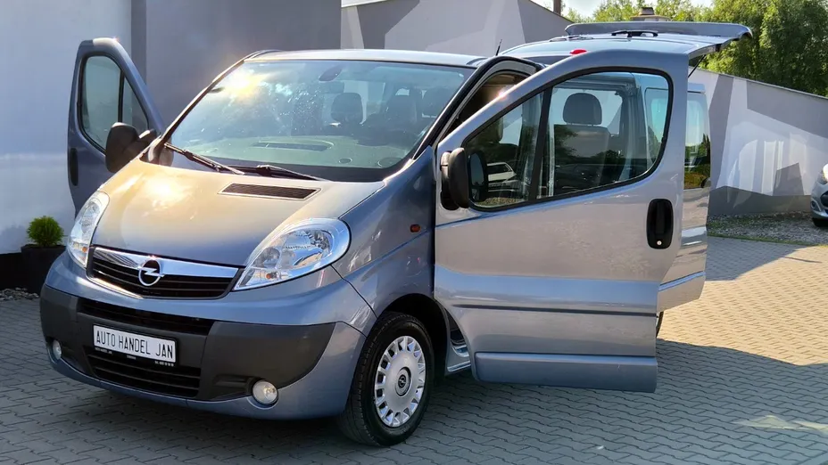 OPEL Vivaro -