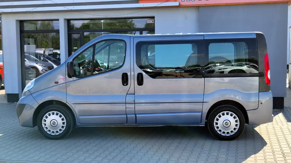 OPEL Vivaro -