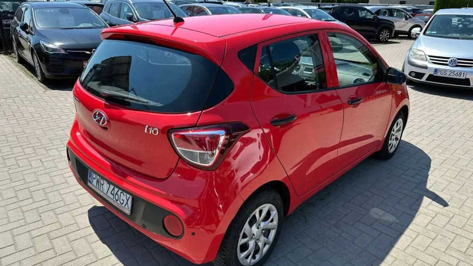 HYUNDAI i10 -