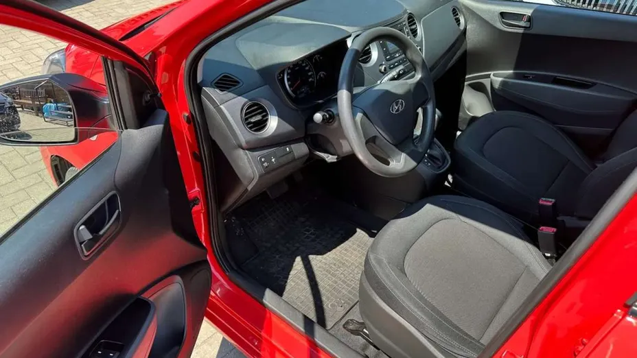 HYUNDAI i10 -