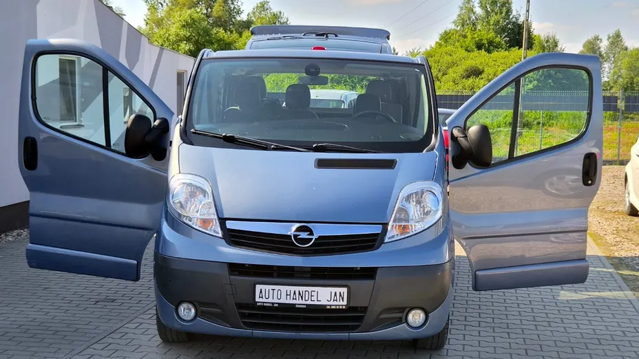 OPEL Vivaro -