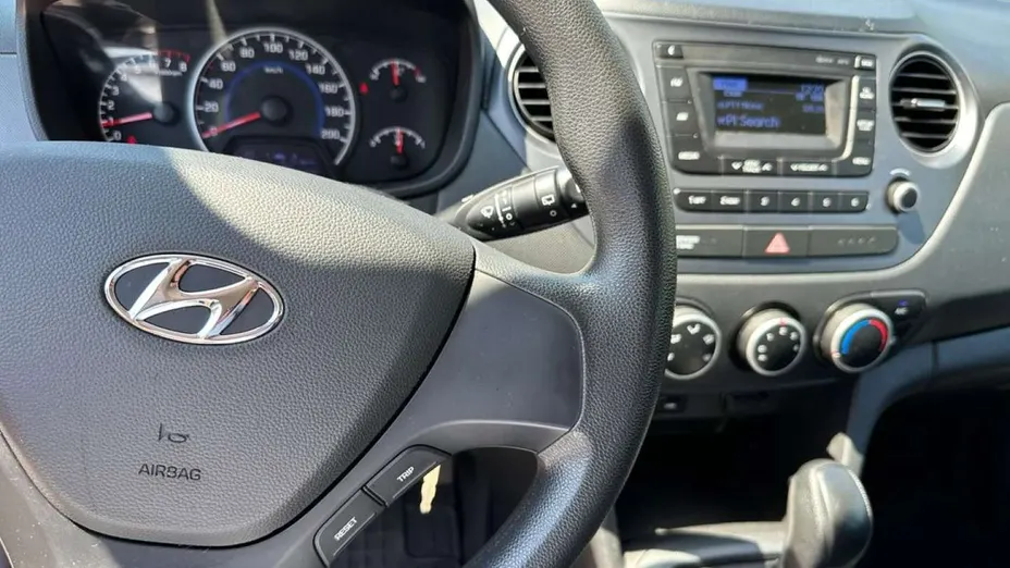 HYUNDAI i10 -