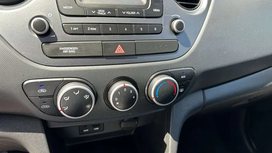 HYUNDAI i10 -