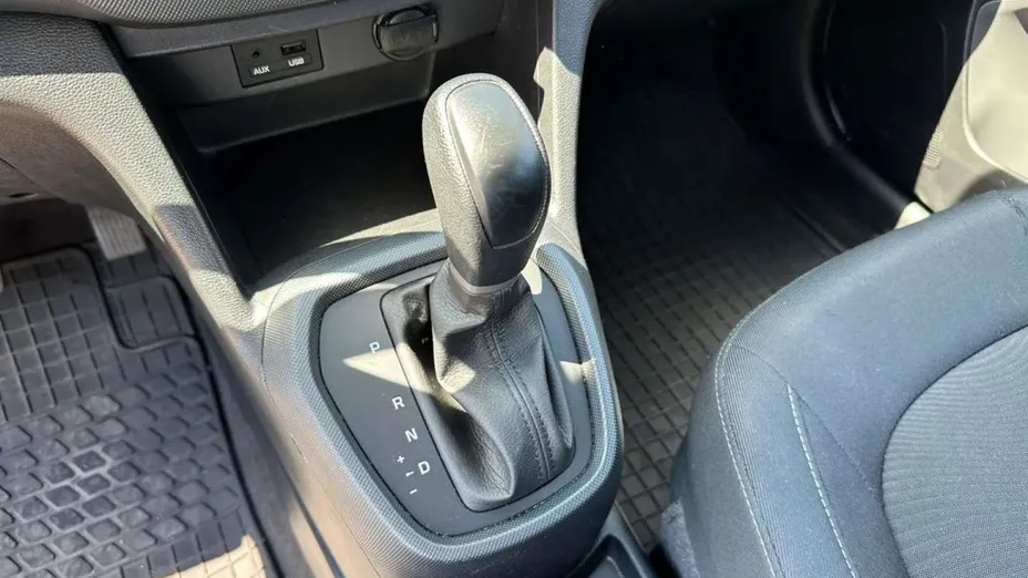 HYUNDAI i10 -