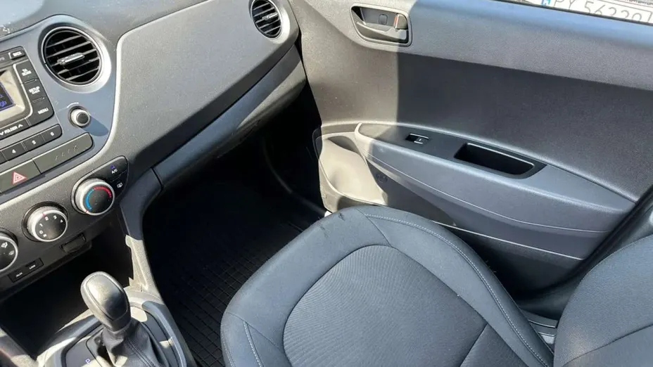 HYUNDAI i10 -