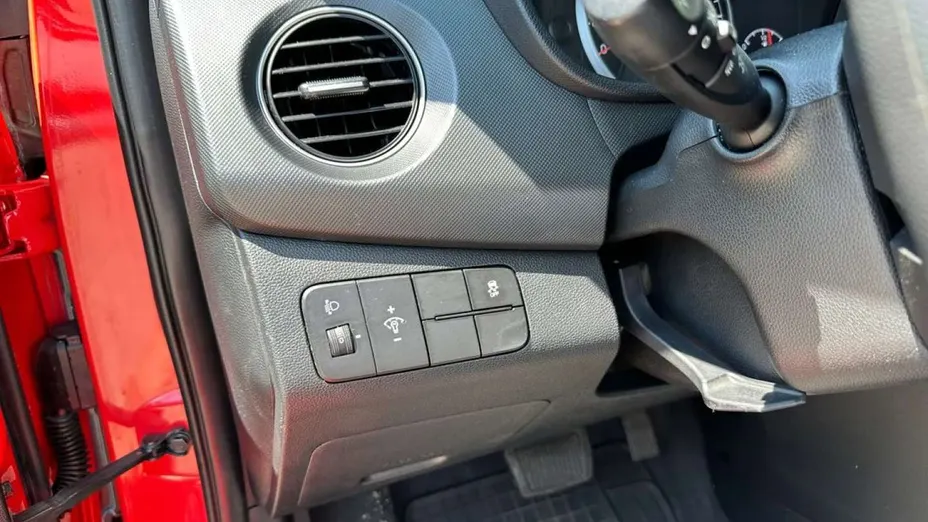 HYUNDAI i10 -