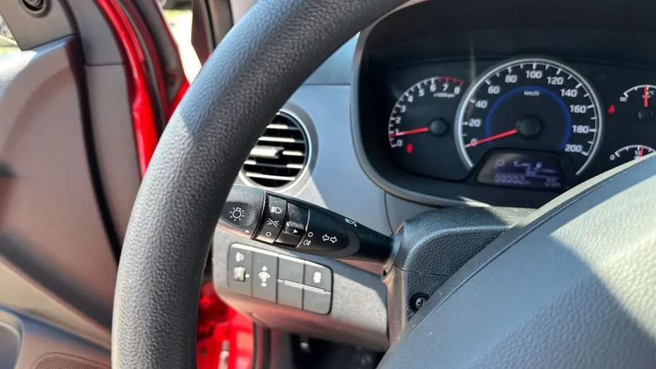 HYUNDAI i10 -