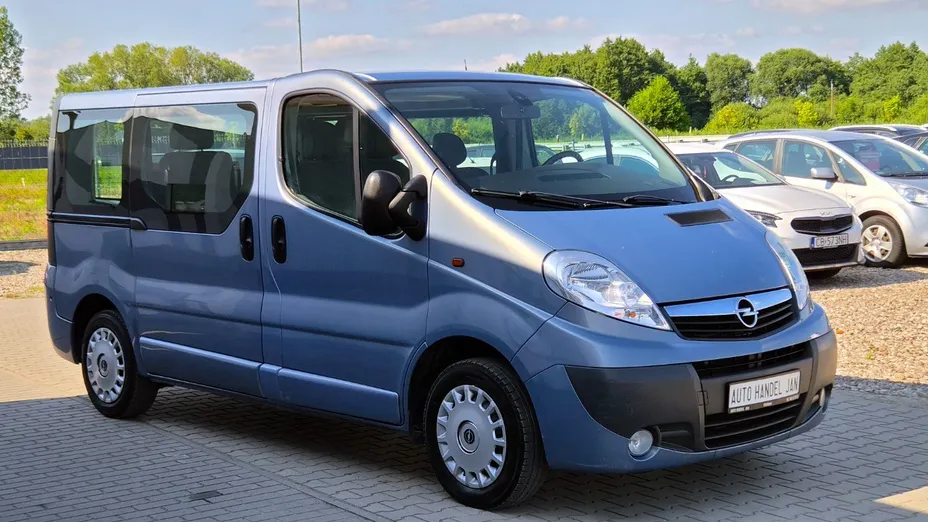 OPEL Vivaro -