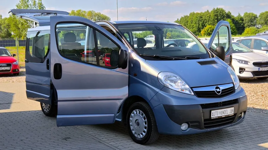 OPEL Vivaro -