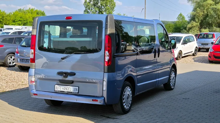 OPEL Vivaro -