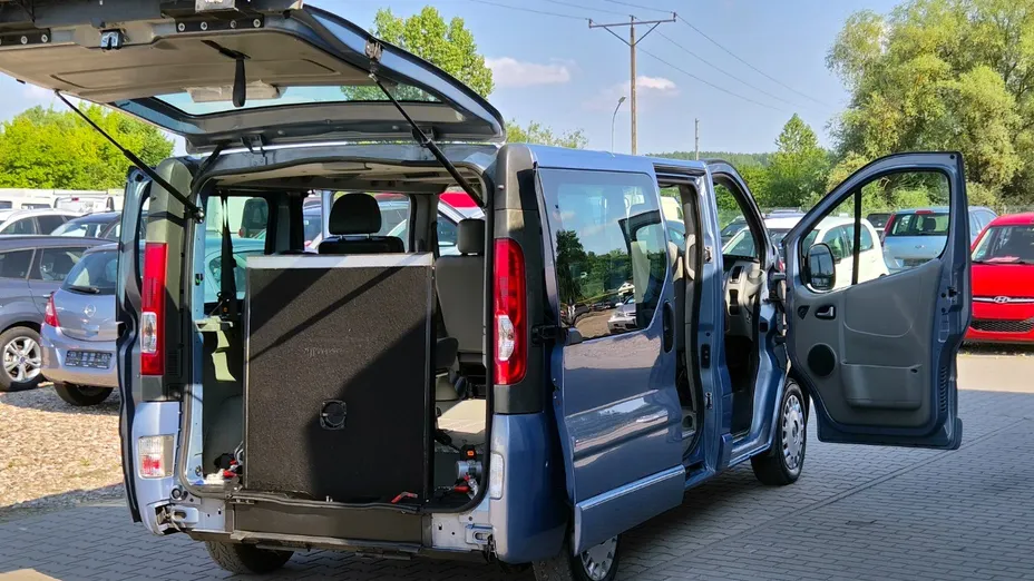OPEL Vivaro -