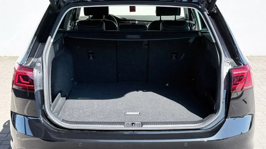 VOLKSWAGEN Passat -