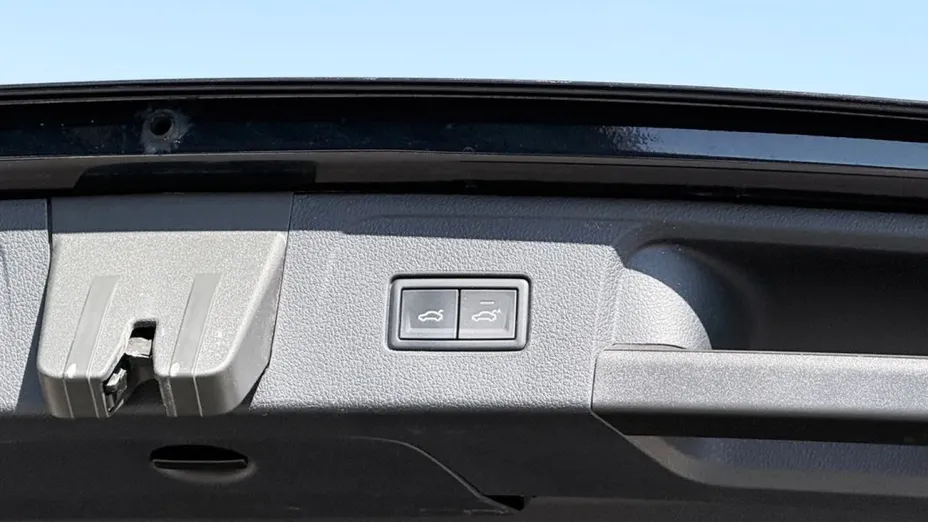 VOLKSWAGEN Passat -