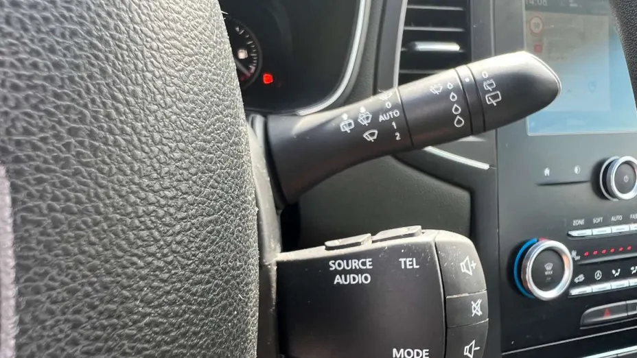 RENAULT Megane -