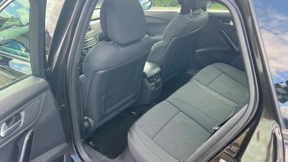 PEUGEOT 508 -