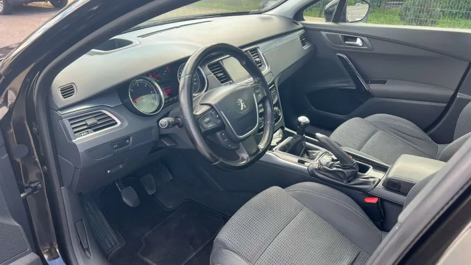PEUGEOT 508 -