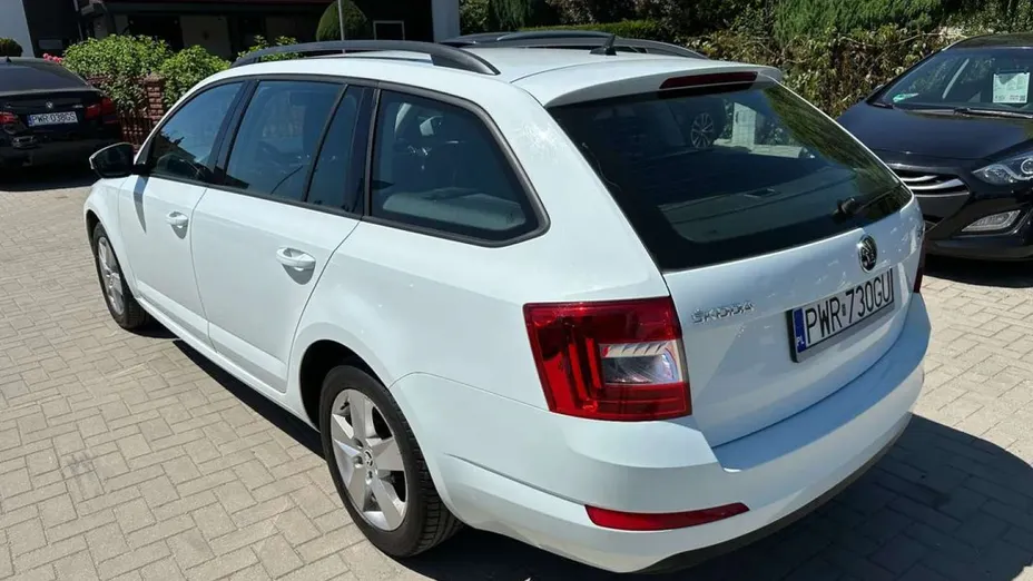 SKODA Octavia -