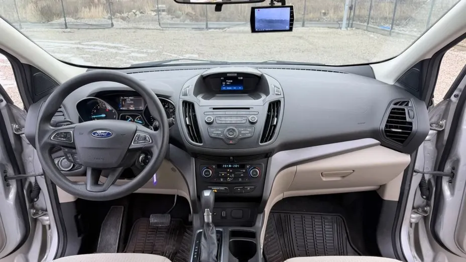 FORD Escape -