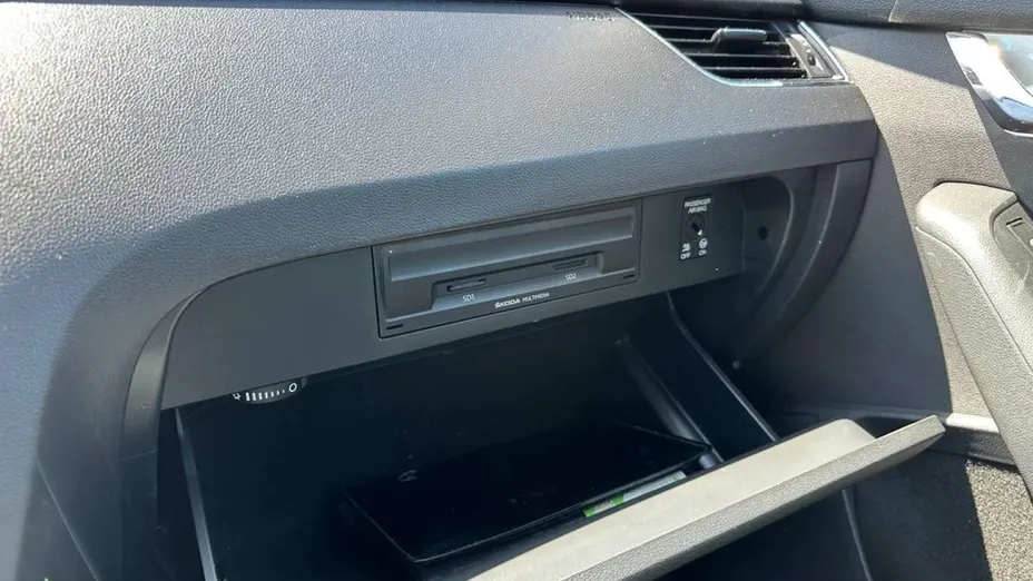 SKODA Octavia -