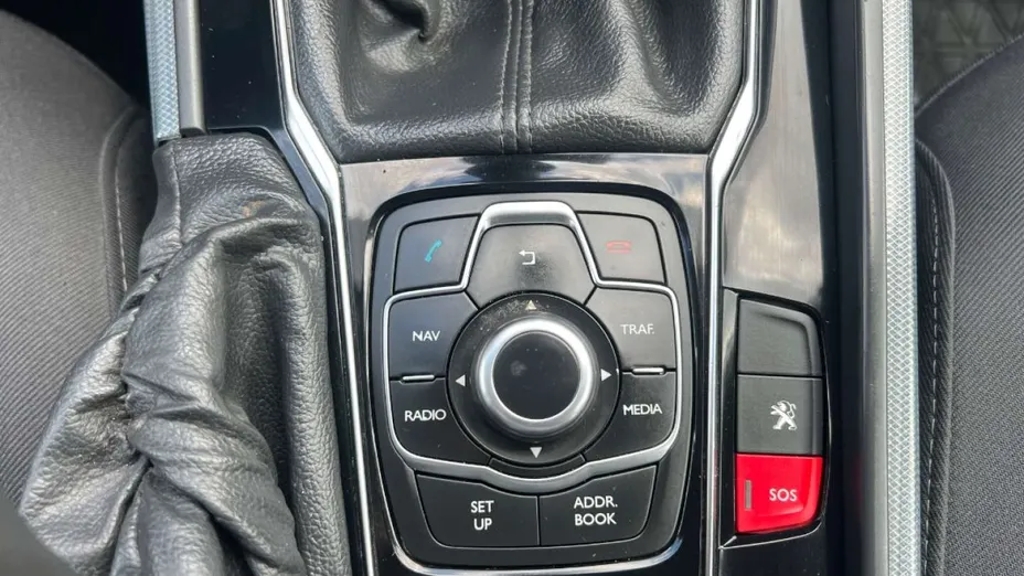 PEUGEOT 508 -