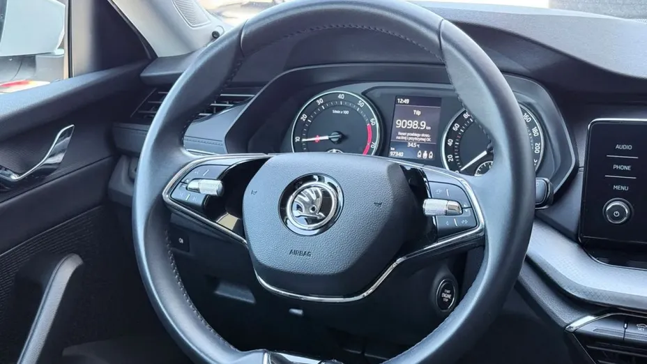 SKODA Octavia -