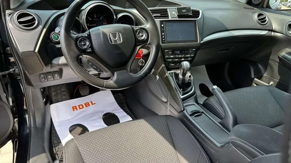 HONDA Civic -