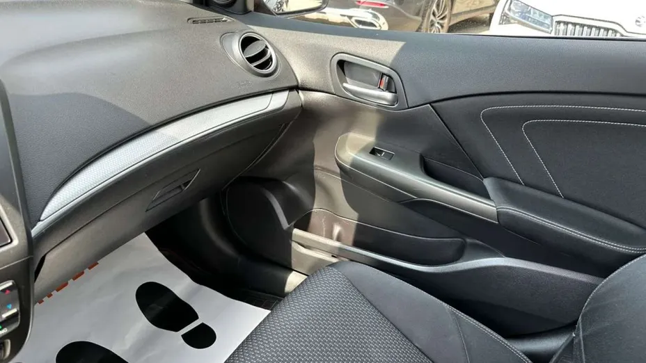 HONDA Civic -