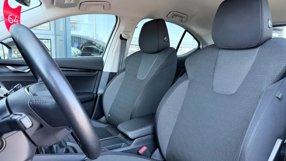 SKODA Octavia -
