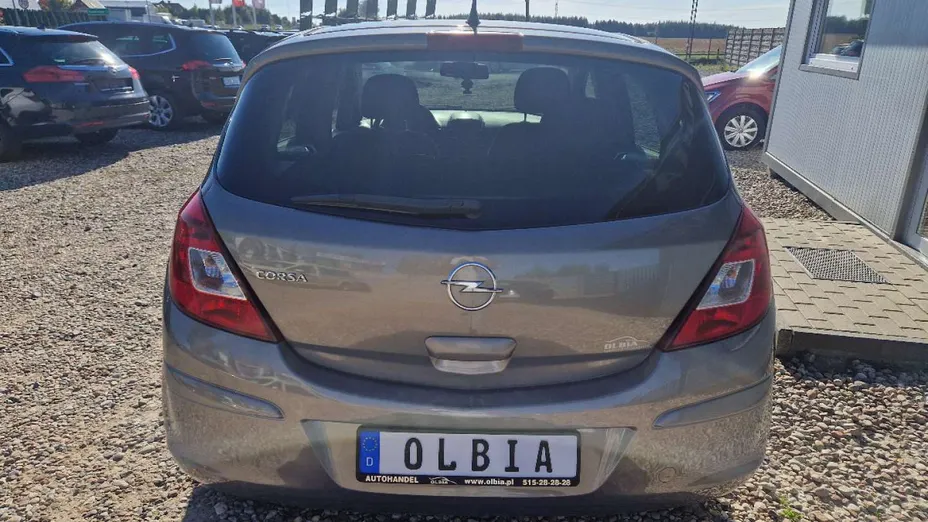 OPEL Corsa -
