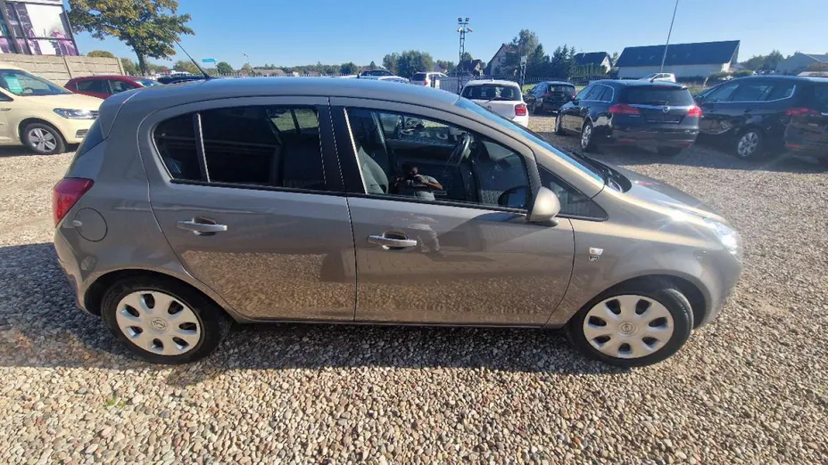 OPEL Corsa -