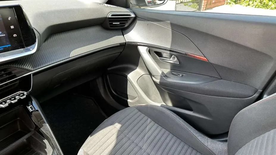 PEUGEOT 2008 -