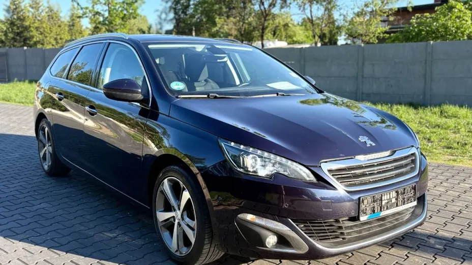 PEUGEOT 308 -