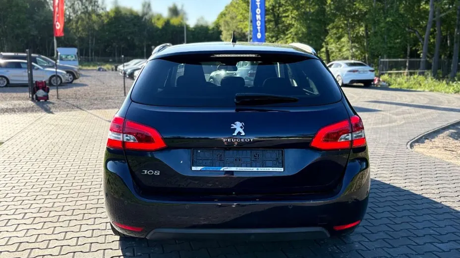 PEUGEOT 308 -