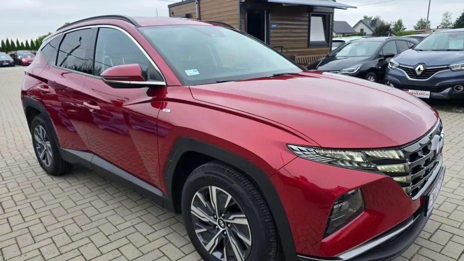 HYUNDAI Tucson -