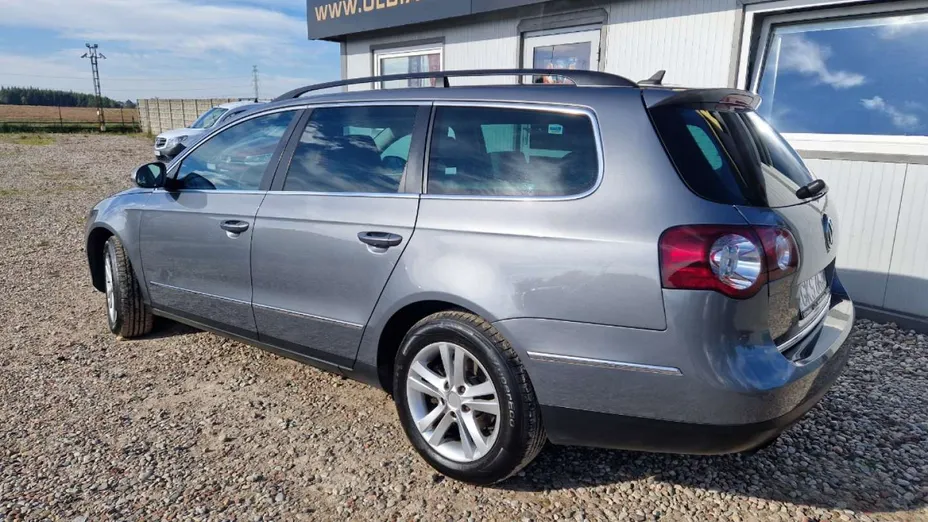 VOLKSWAGEN Passat -