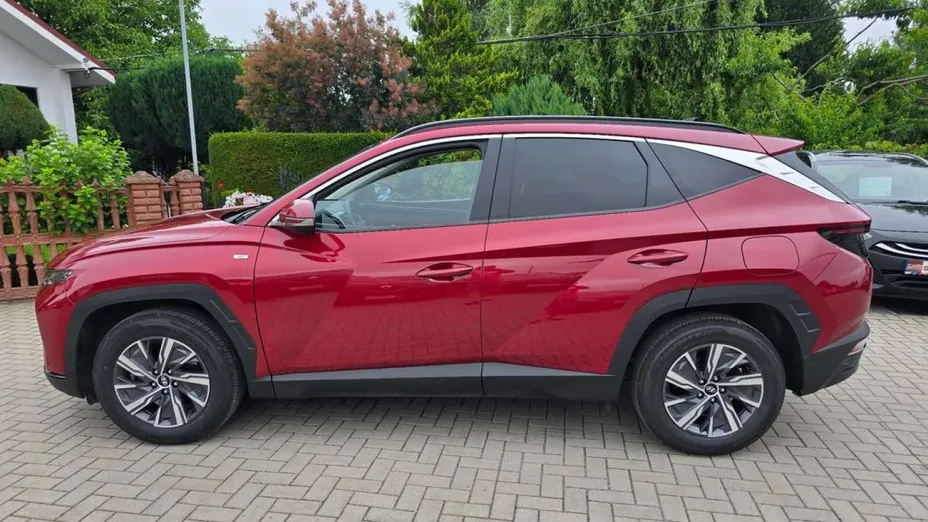 HYUNDAI Tucson -