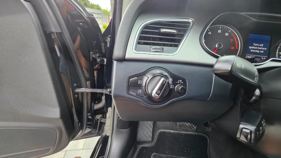 AUDI A4 -