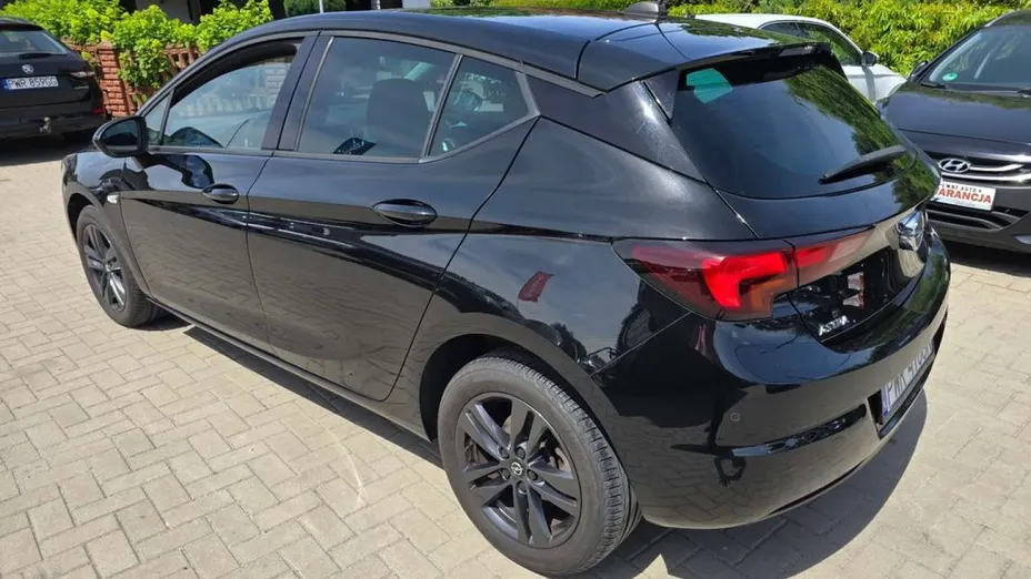OPEL Astra -