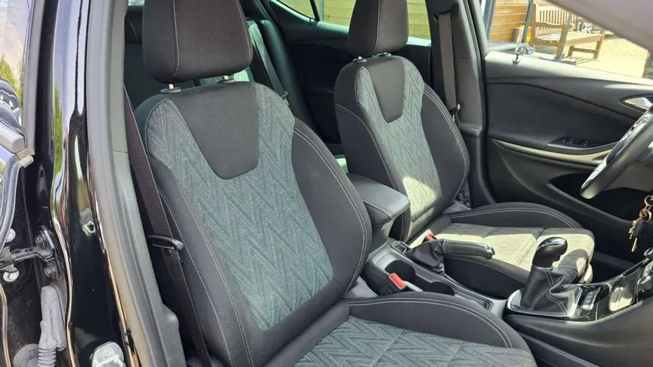 OPEL Astra -