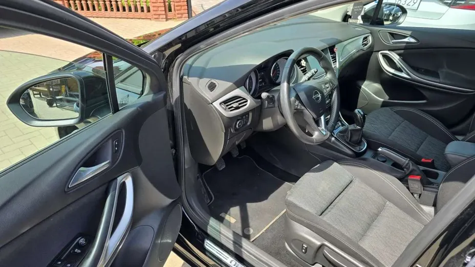 OPEL Astra -