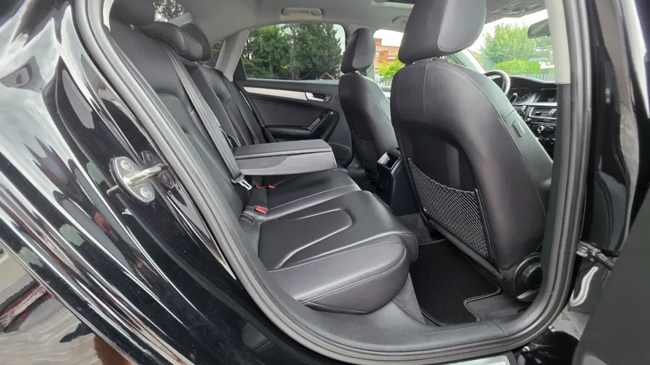 AUDI A4 -