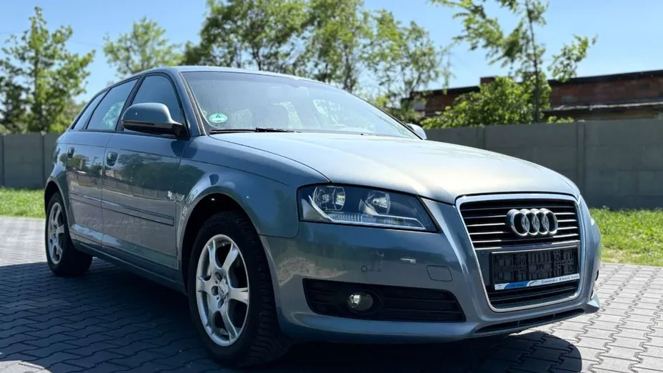 AUDI A3 Sportback -