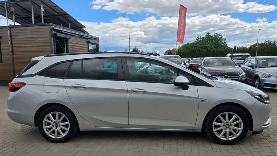 OPEL Astra -