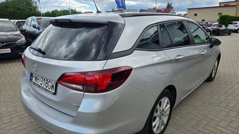 OPEL Astra -