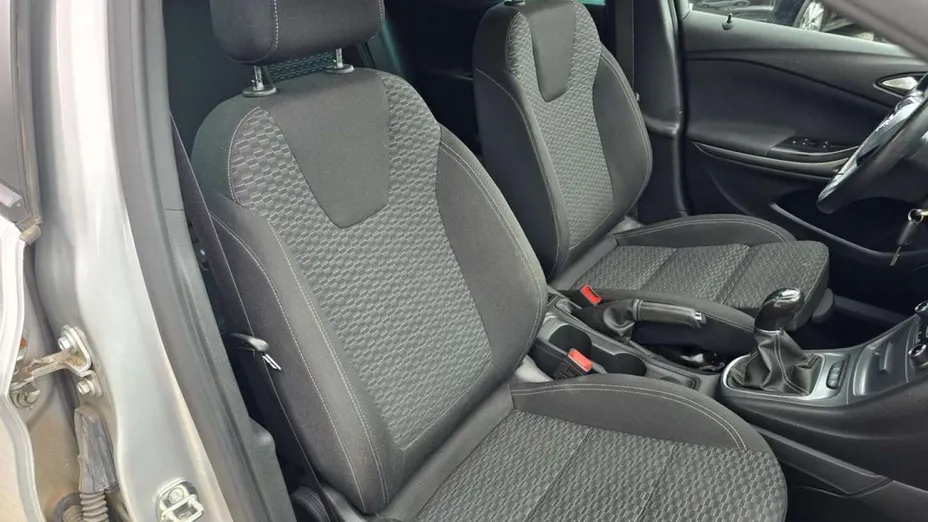 OPEL Astra -