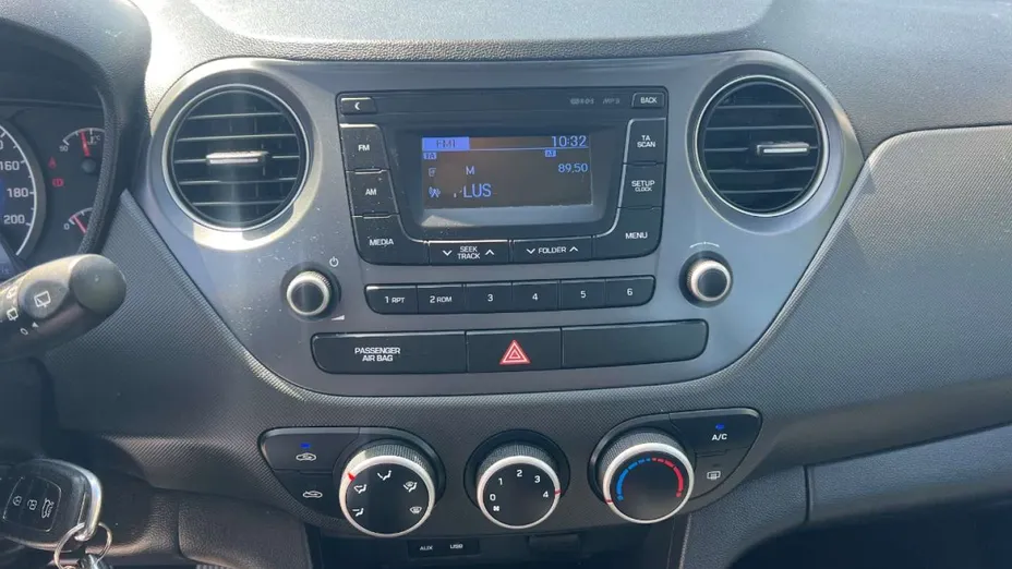 HYUNDAI i10 -