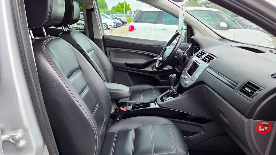 FORD Kuga -