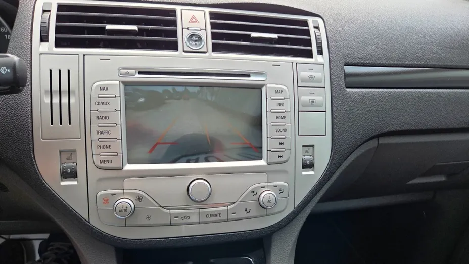FORD Kuga -