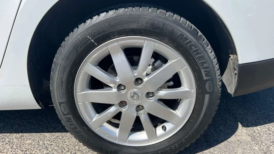 RENAULT Megane -