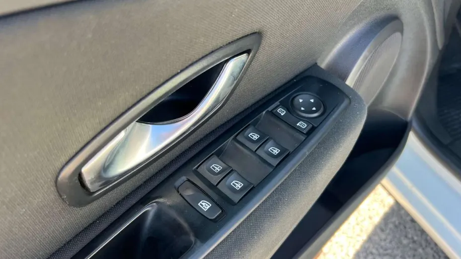 RENAULT Megane -